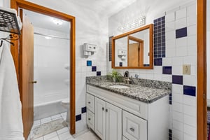 9060 - 8315 Templeton Dr_018.jpg