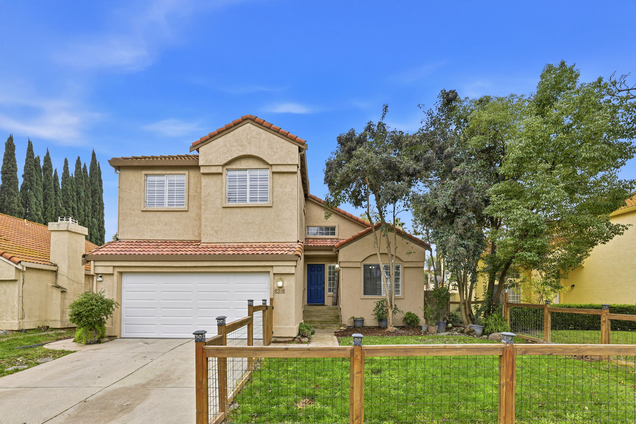 001_F8_8316 Dalkeith Way