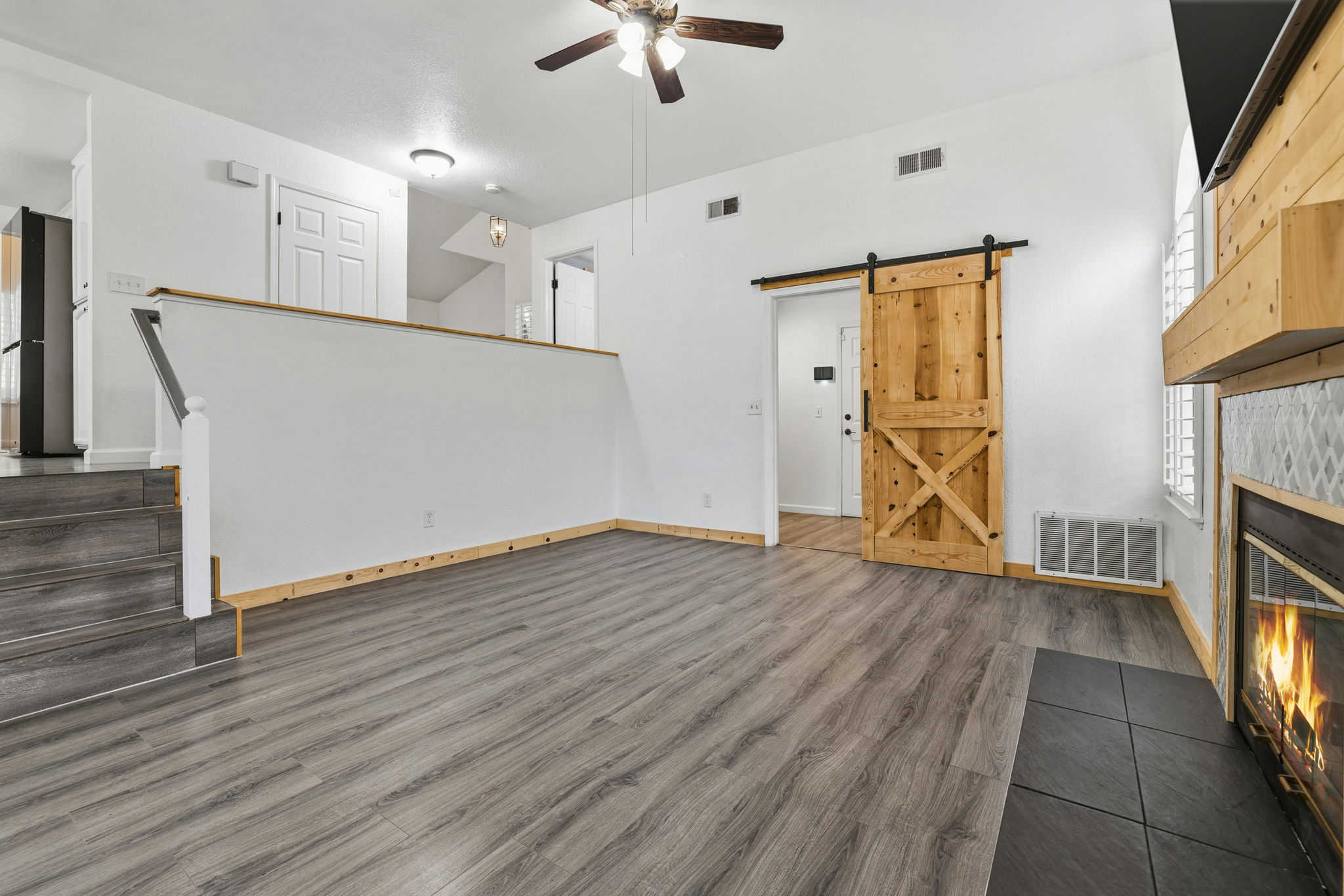 008_F8_8316 Dalkeith Way