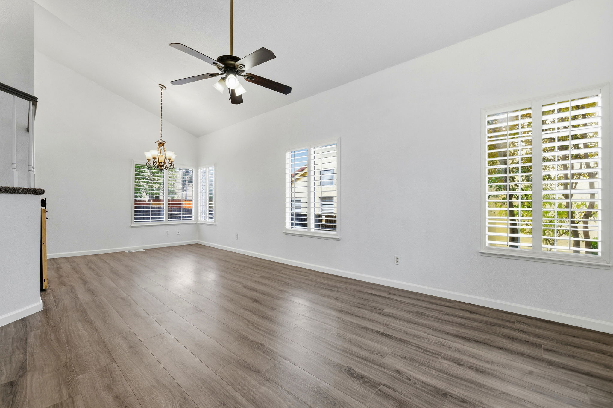 011_F8_8316 Dalkeith Way