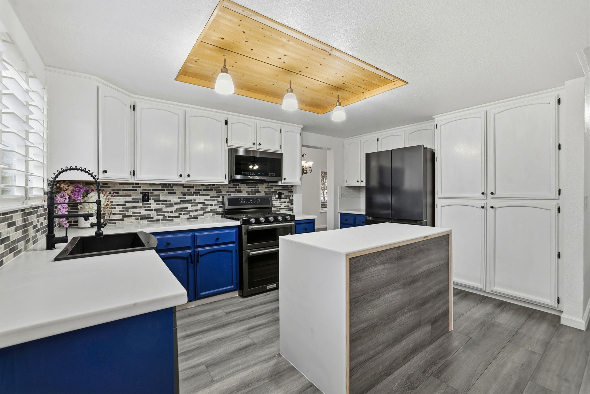 012_F8_8316 Dalkeith Way