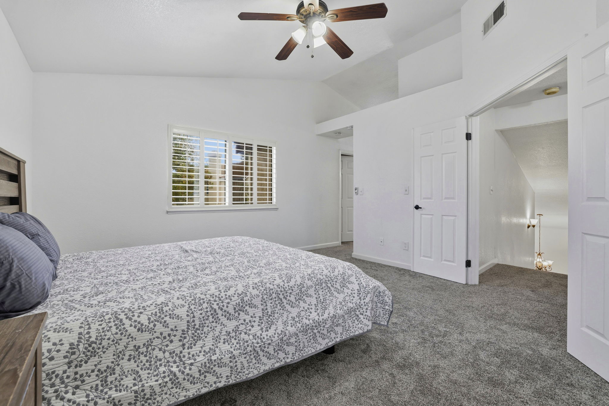 023_F8_8316 Dalkeith Way