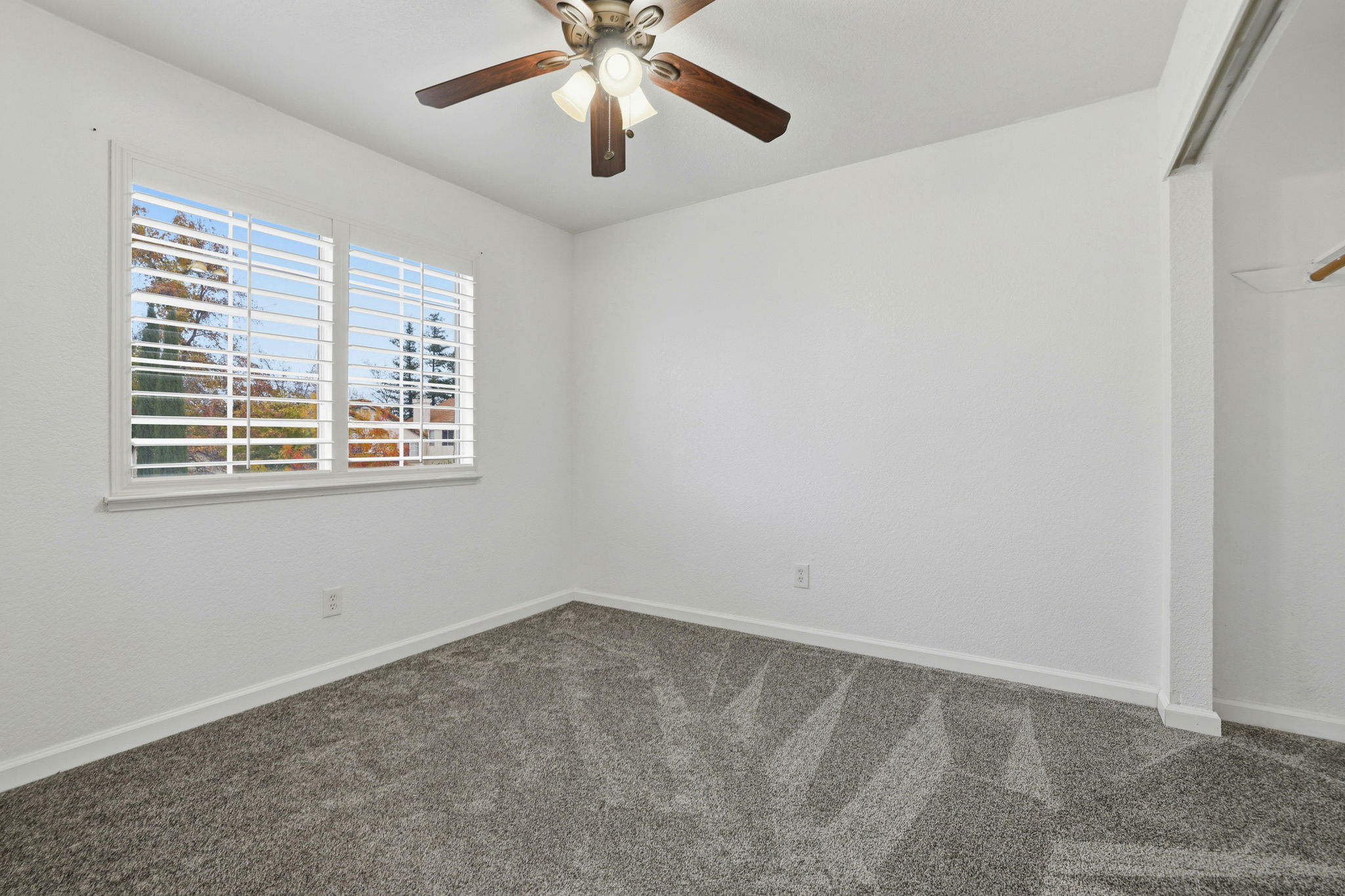 030_F8_8316 Dalkeith Way