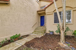 004_F8_8316 Dalkeith Way