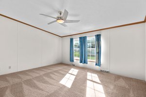 24. Main bedroom.jpg