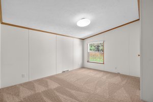 20. Main bedroom.jpg