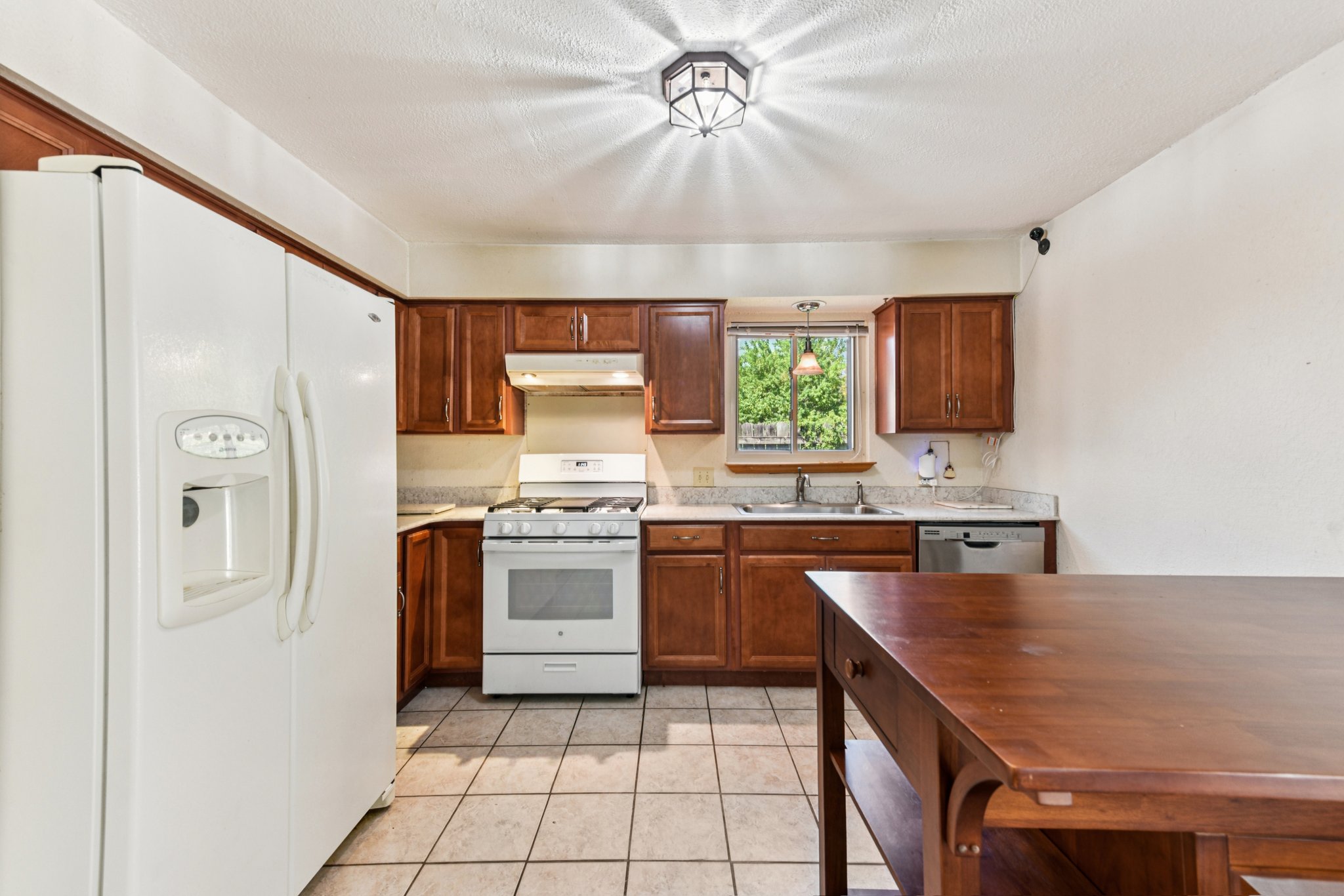 Gallatin Dr-S0410-013.jpg