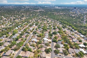 Gallatin Dr-S0410-044.jpg