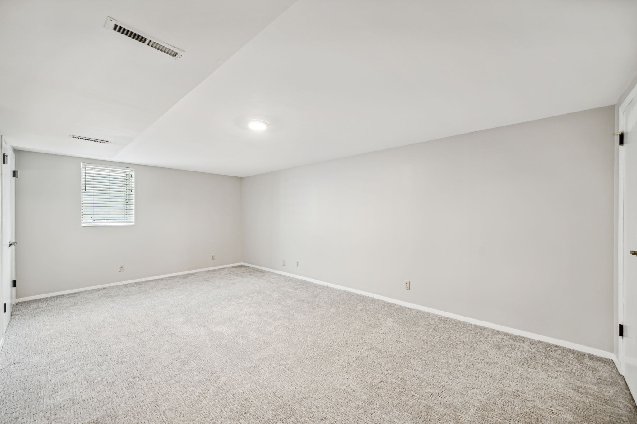 22_Interior