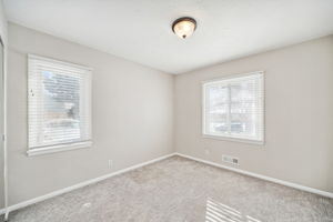 17_Interior