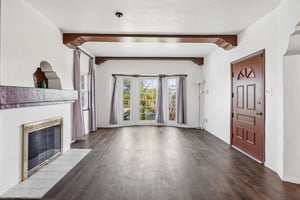 S Van Ness Ave-S2209-007.jpg