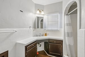 S Van Ness Ave-S2209-024.jpg