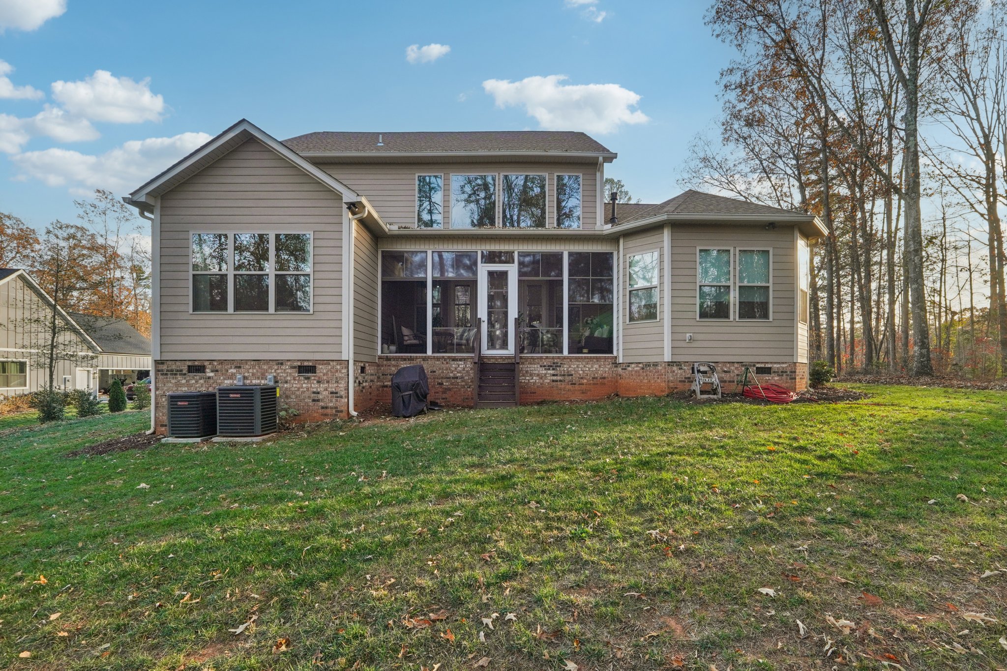 Bellegray Rd-S1911-059.jpg