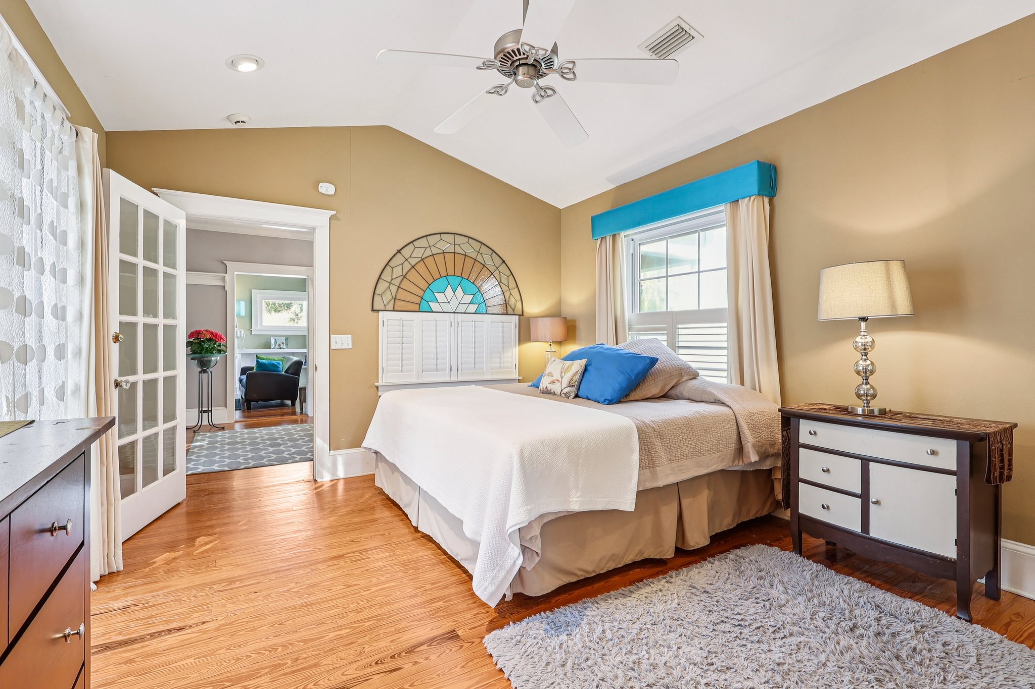 E 9th Ave-S2102-023.jpg