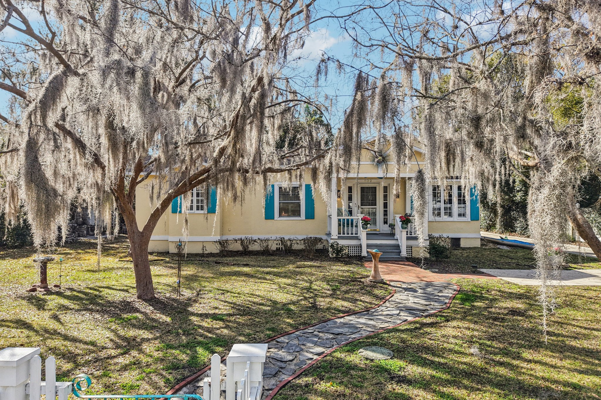 E 9th Ave-S2102-037.jpg