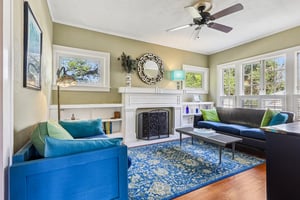 E 9th Ave-S2102-007.jpg