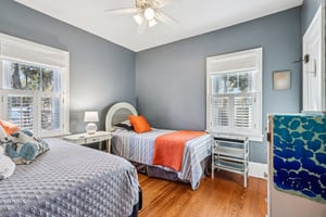 E 9th Ave-S2102-019.jpg