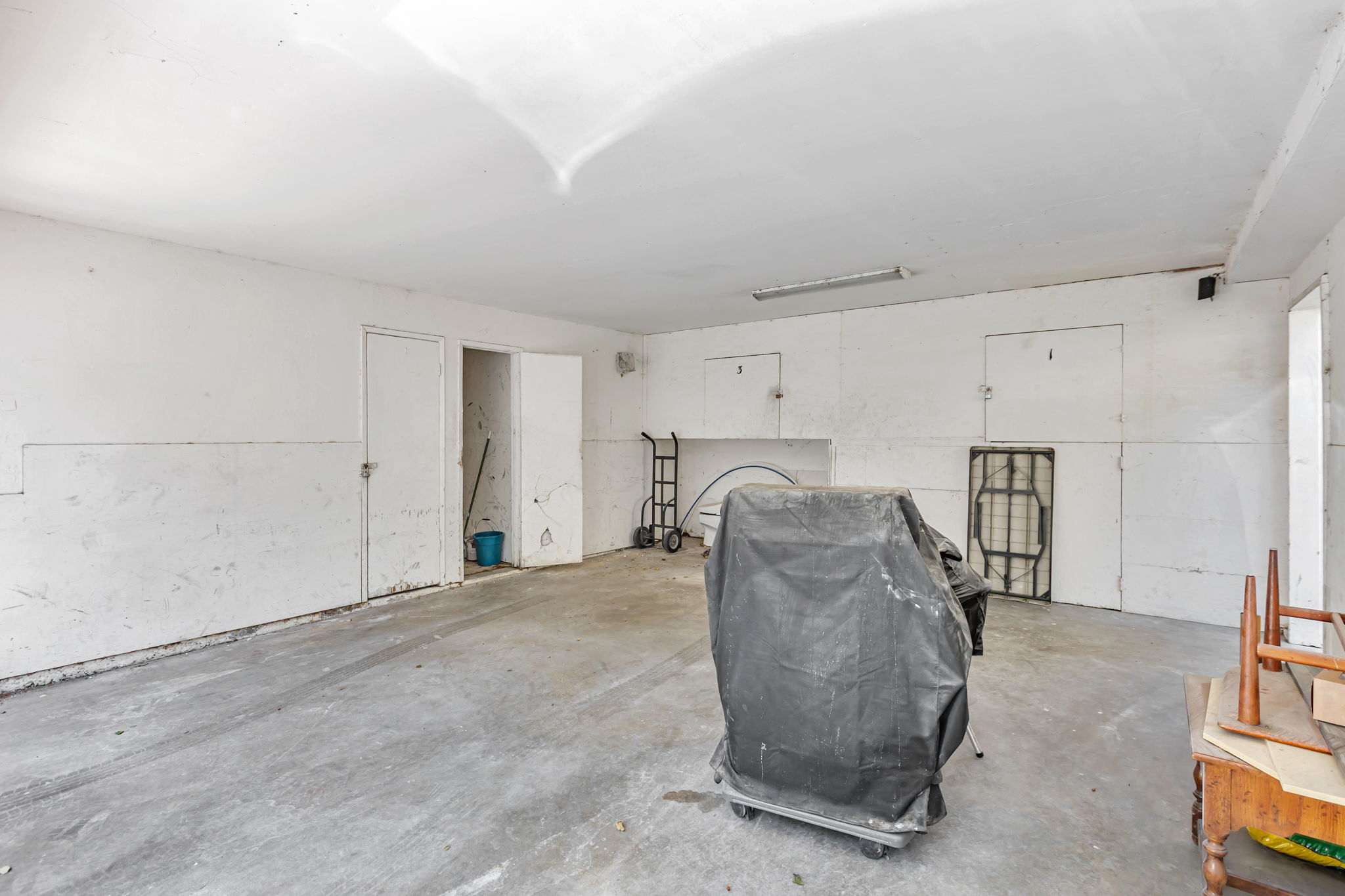 031_832 Gilchrist Dr 3