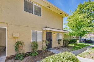 002_832 Gilchrist Dr 3