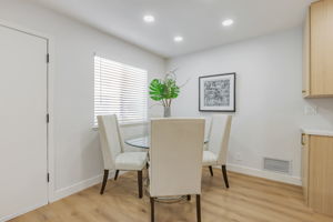 017_832 Gilchrist Dr 3