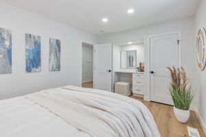 023_832 Gilchrist Dr 3