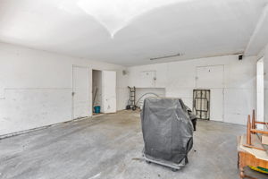 031_832 Gilchrist Dr 3