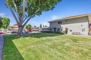 035_832 Gilchrist Dr 3