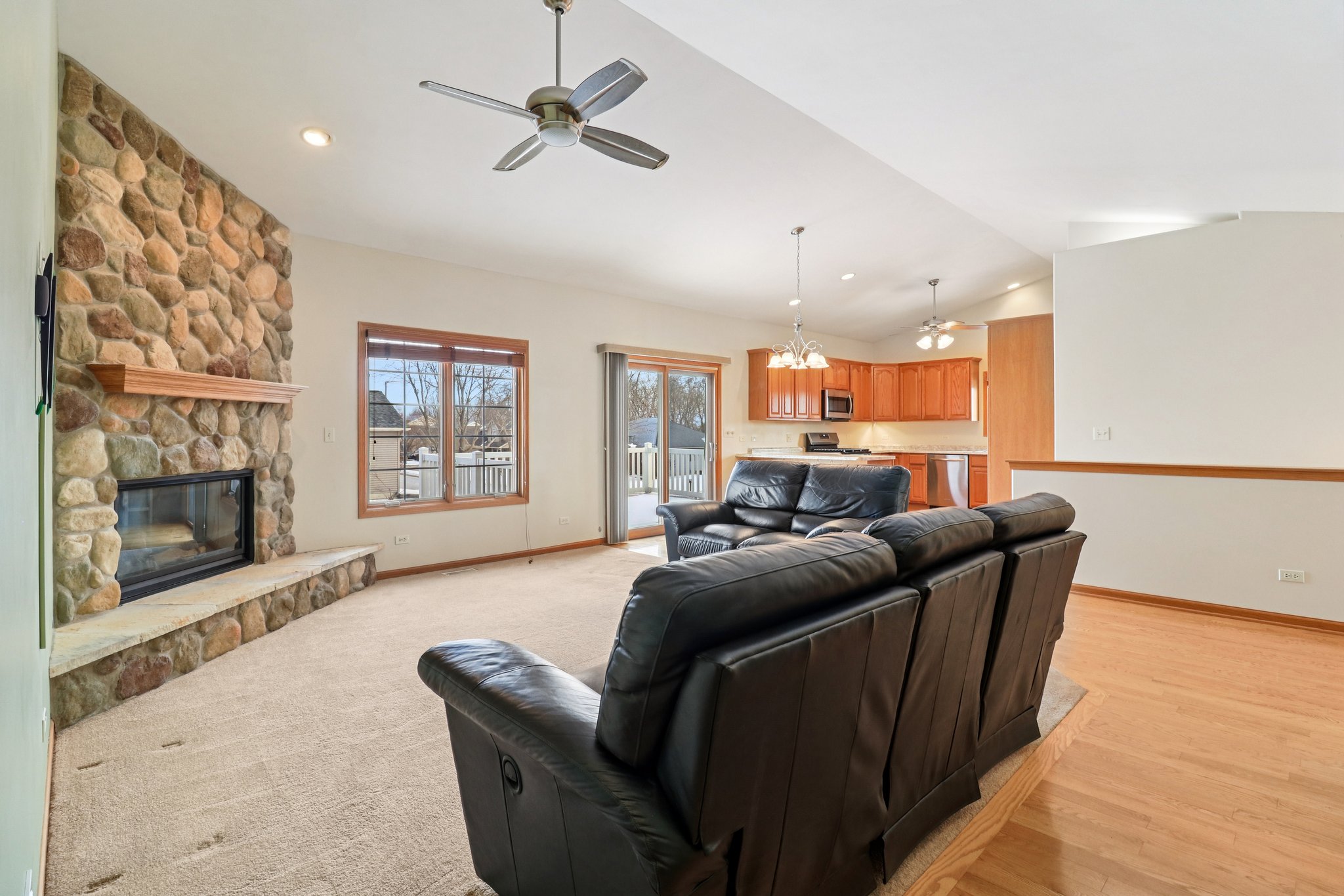 Mary Ct-S0502-007.jpg