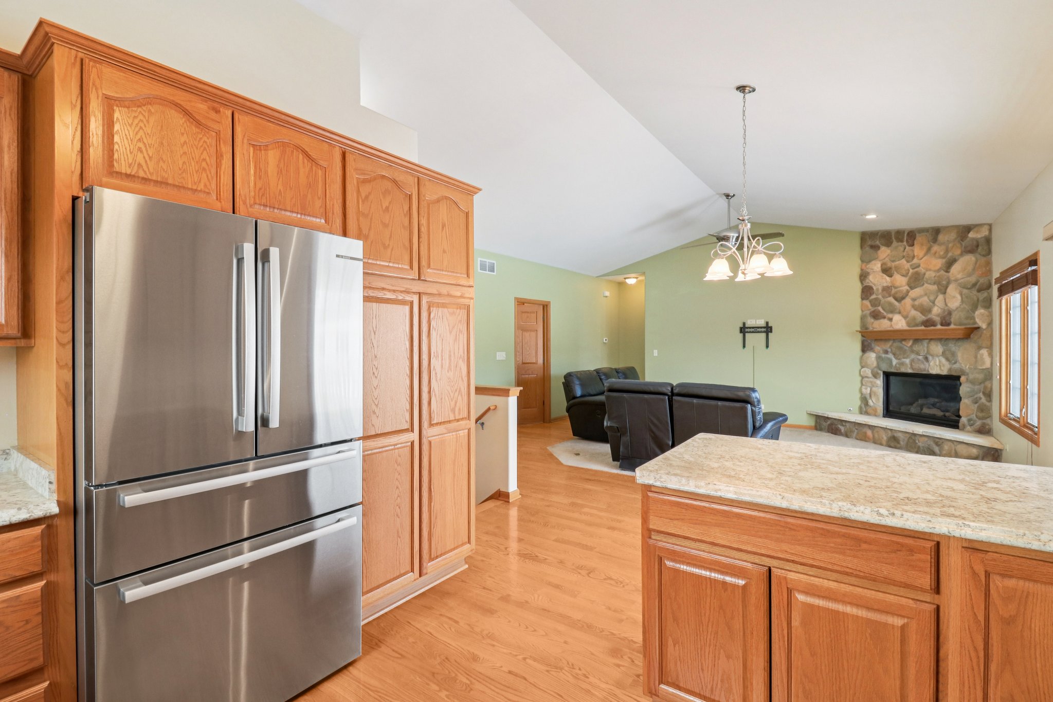 Mary Ct-S0502-010.jpg