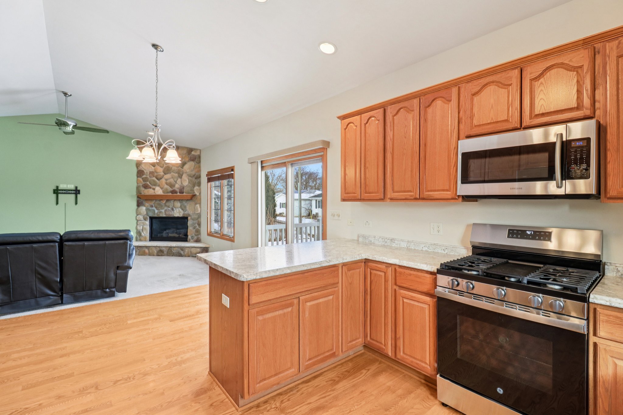 Mary Ct-S0502-014.jpg