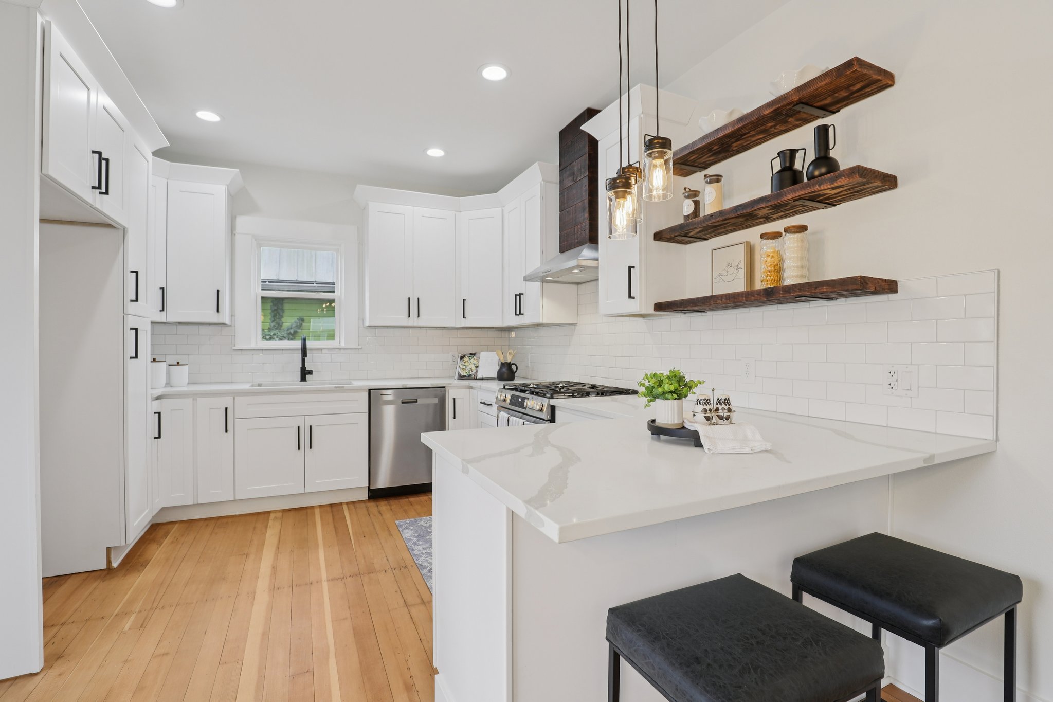 NE Failing St-S2901-023.jpg