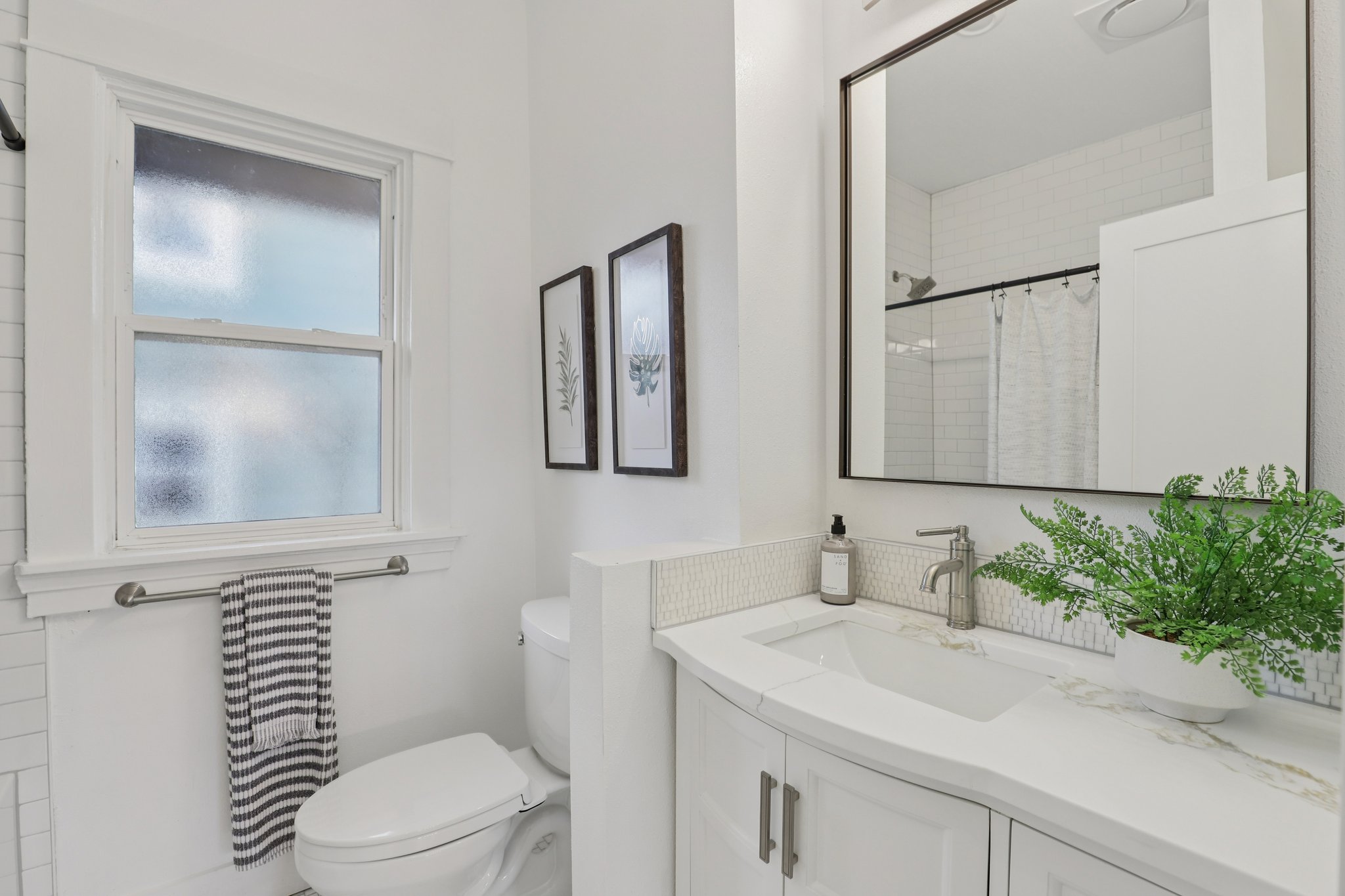 NE Failing St-S2901-030.jpg