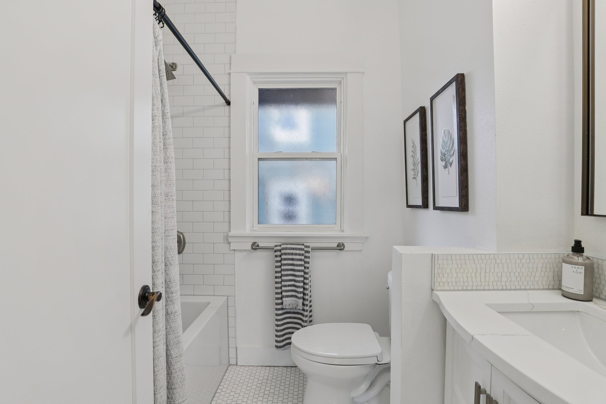 NE Failing St-S2901-033.jpg