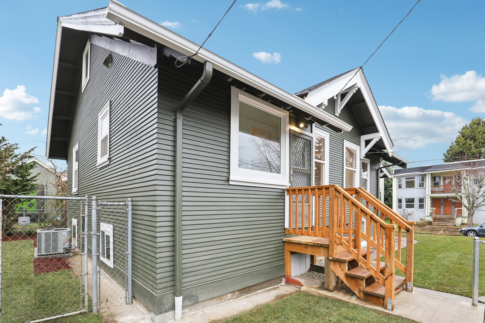 NE Failing St-S2901-072.jpg