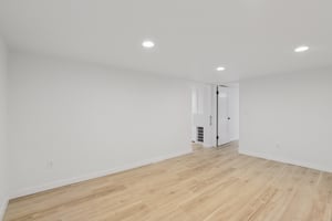 NE Failing St-S2901-049.jpg