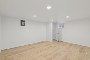 NE Failing St-S2901-051.jpg