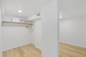 NE Failing St-S2901-064.jpg