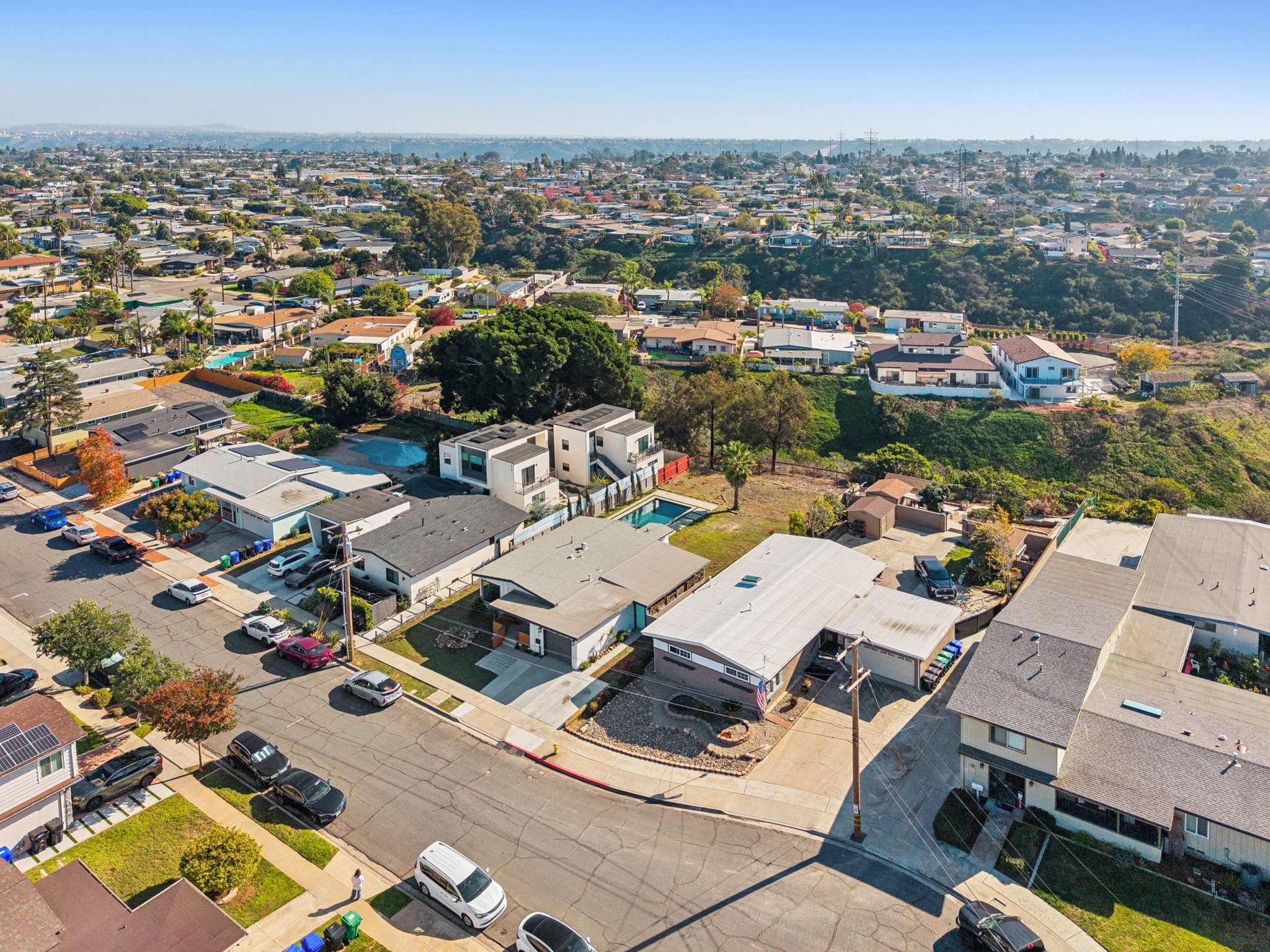 Neva Ave-S0212-052.jpg