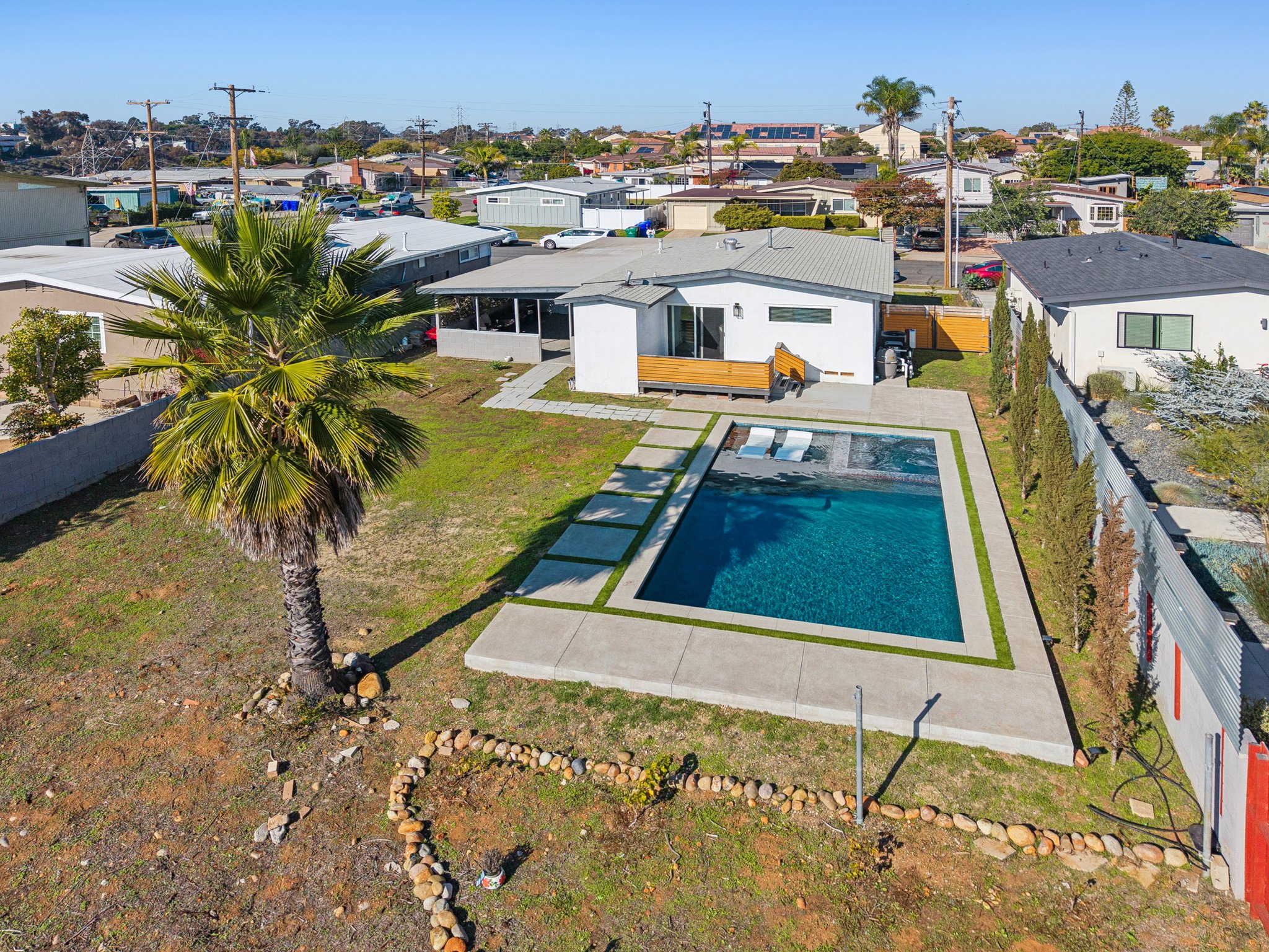 Neva Ave-S0212-056.jpg