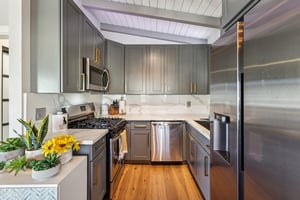 Neva Ave-S0212-017.jpg