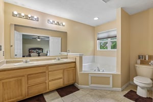 Berrybush Ln-S2005-029.jpg
