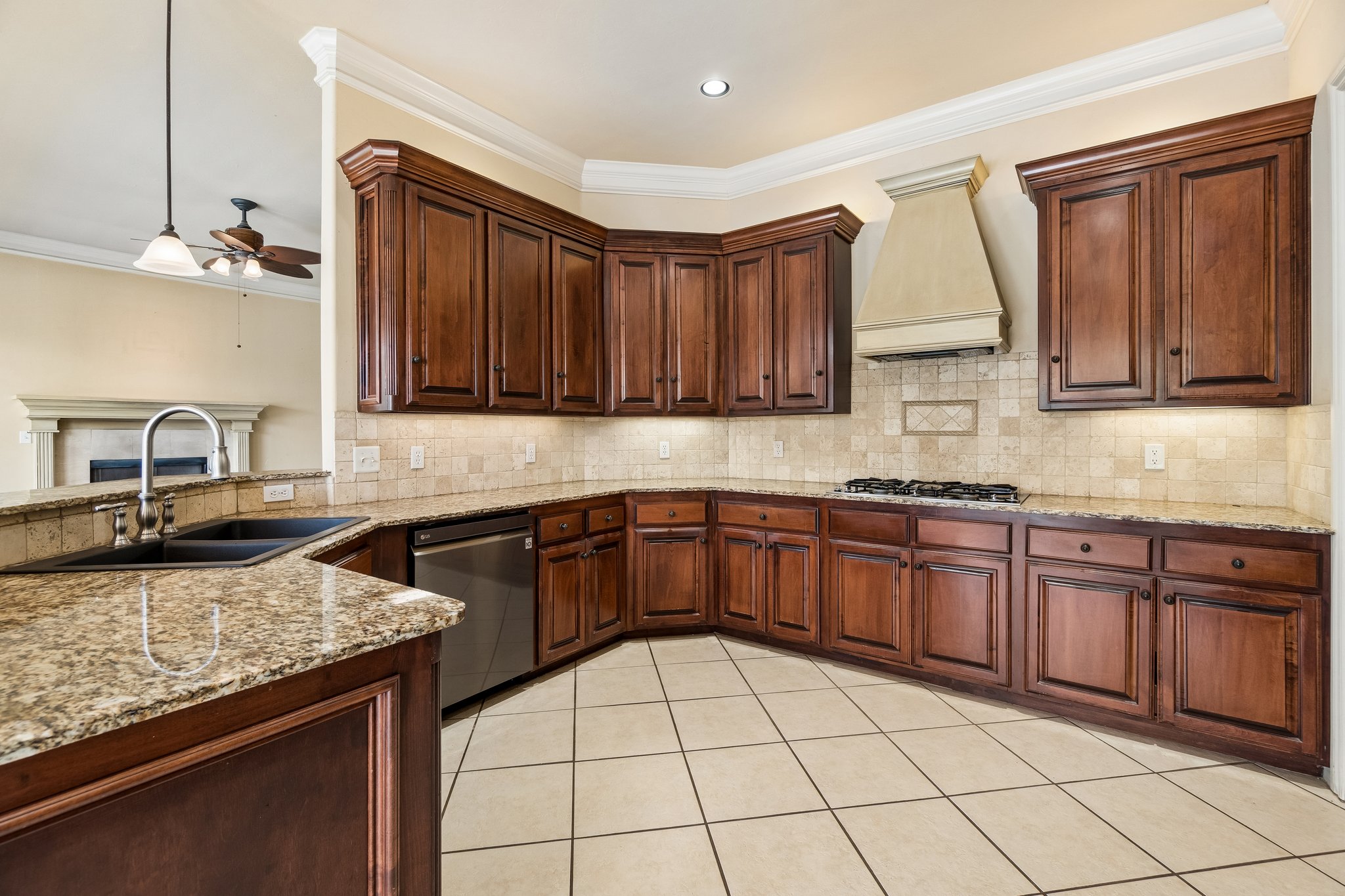 8324 NW 128th Cir_028.jpg