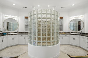  Photo 50