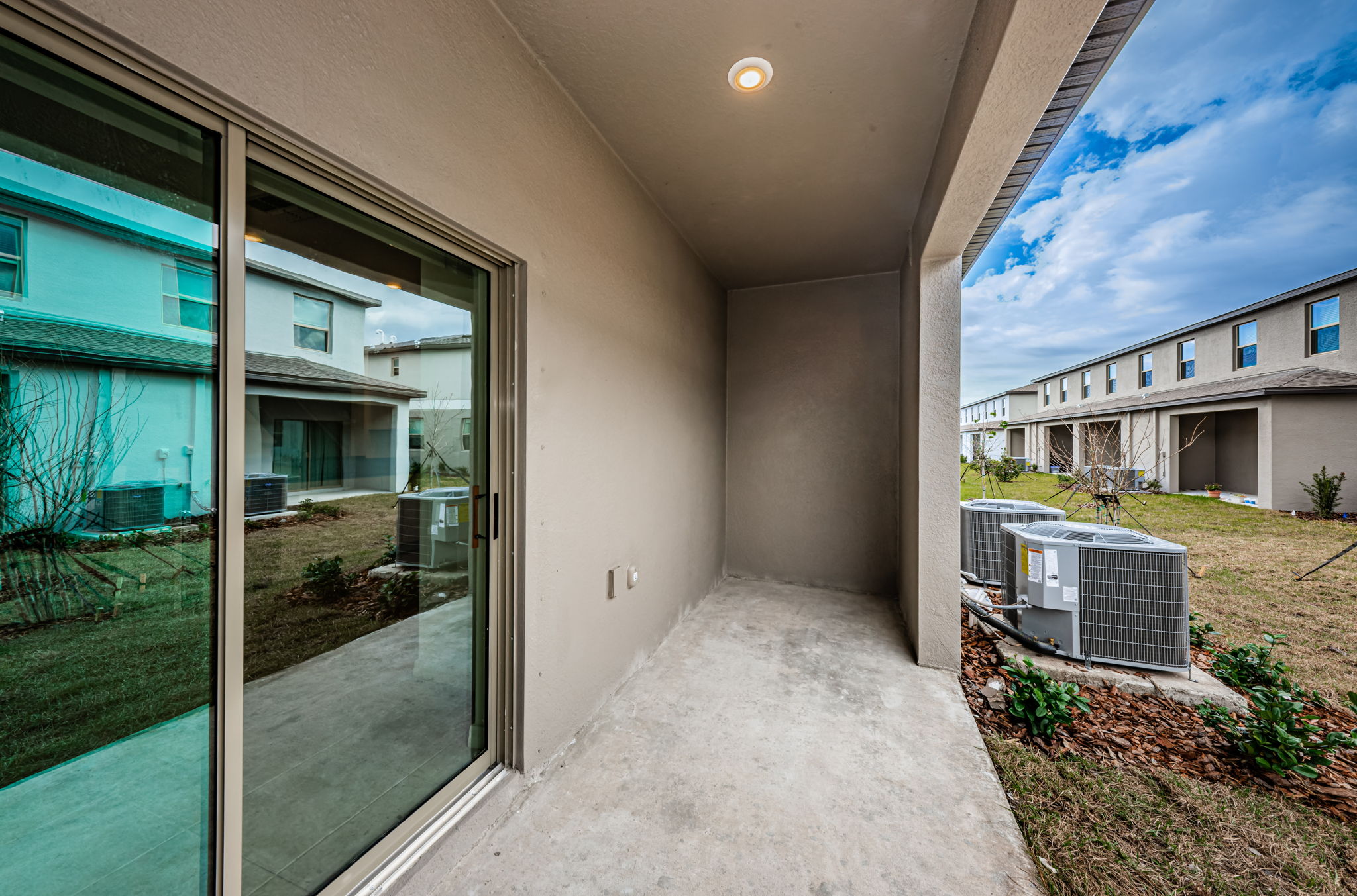 Patio1-3