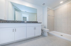 Upper Level Master Bathroom1a-2