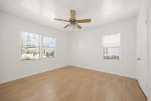  Photo 0