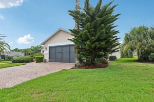 Pavilion Dr-S0107-002.jpg