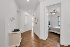 Foyer Hallway - Guest Bed