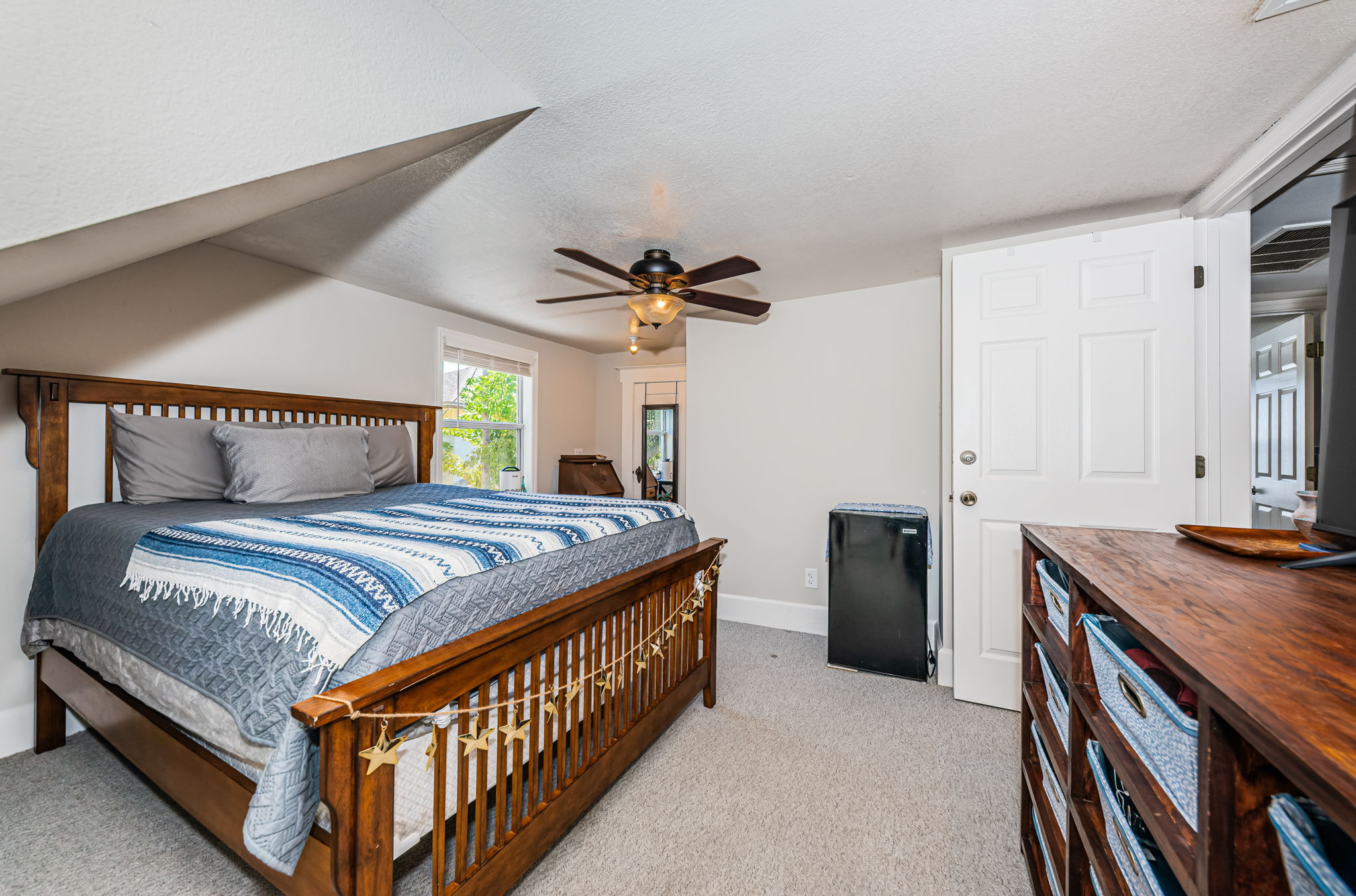 Primary Bedroom 1a-2