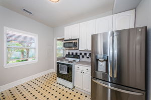 Kitchen 4-2